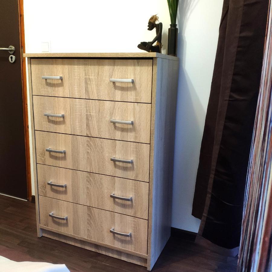 Color Apartmanok Егер Екстериор снимка