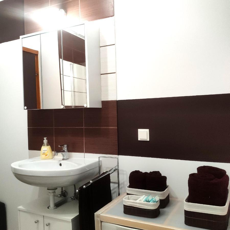 Color Apartmanok Егер Екстериор снимка
