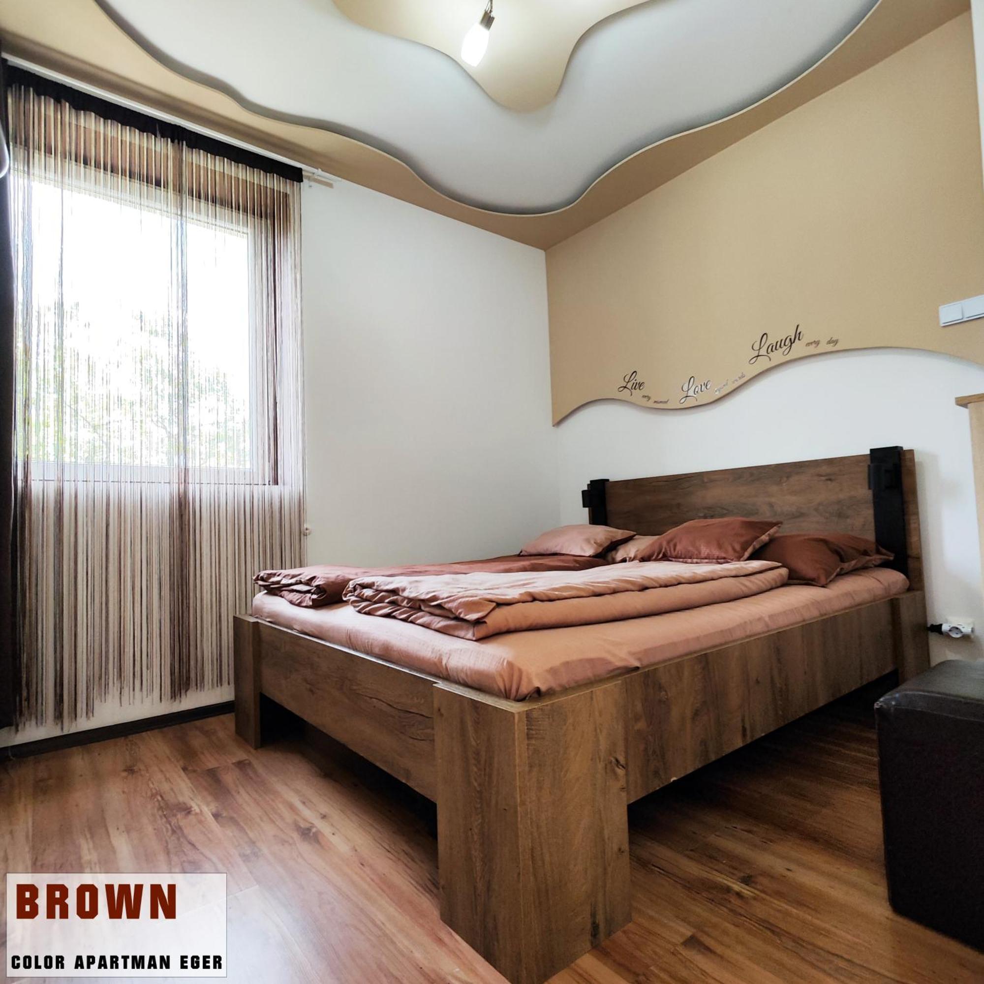 Color Apartmanok Егер Стая снимка